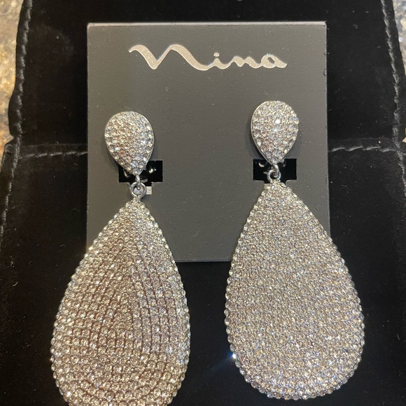 NEVER WORN! Beautiful teardrop SPARKLY clip earrings 💎 - Picture 2 of 10